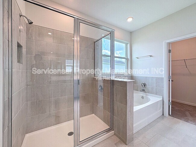 Building Photo - 10547 Bridgegate Hts Lp