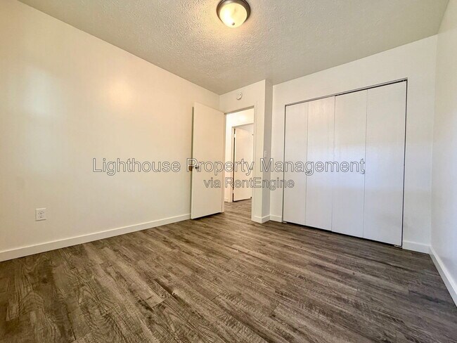 Building Photo - 487 84th St SW