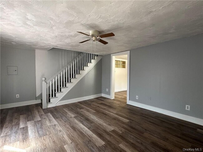 Building Photo - 1399 US-44