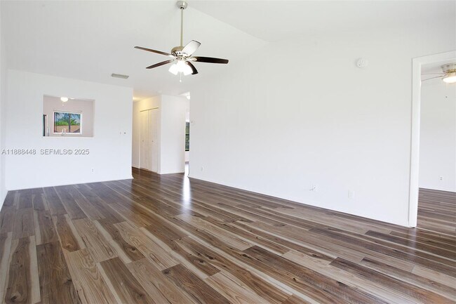 Building Photo - 9431 Boca Cove Cir