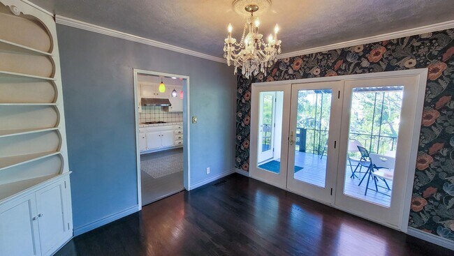 Building Photo - Gorgeous 3 Bed 2 Bath House In Whittier Co...