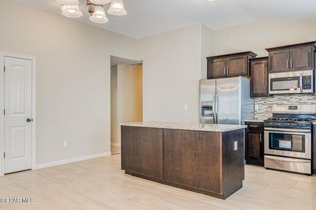 Building Photo - 3133 Red Orchard Dr