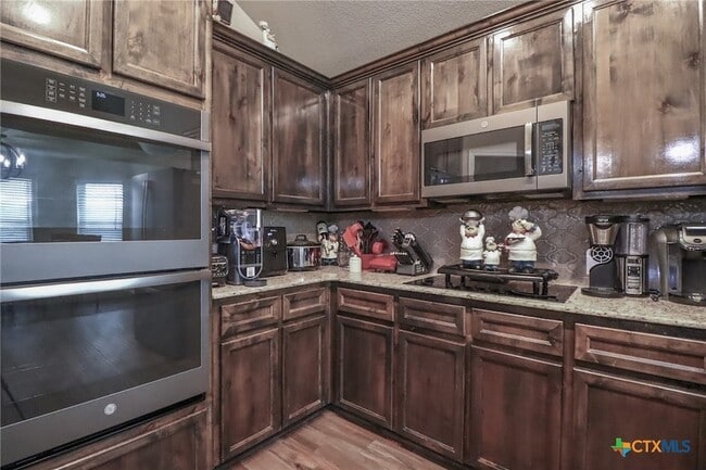 Building Photo - 8107 Preston Hollow Dr