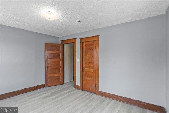 Building Photo - 131 Hanover Rd