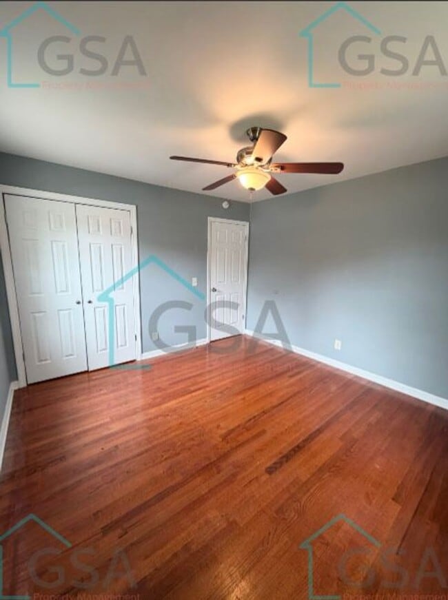 Building Photo - 106 Keowee Ave