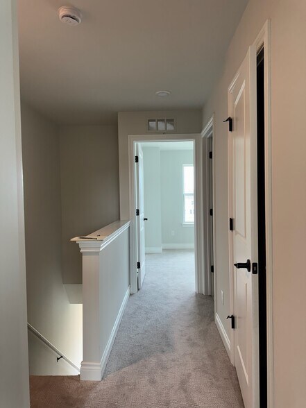 Hallway - 813 Canterbury Ln