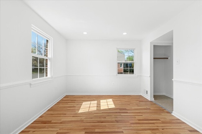 Building Photo - 239 Nottoway St SE