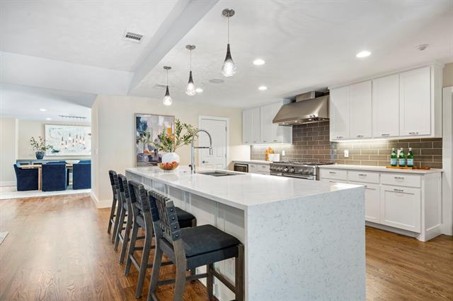 Building Photo - 5948 Melshire Dr