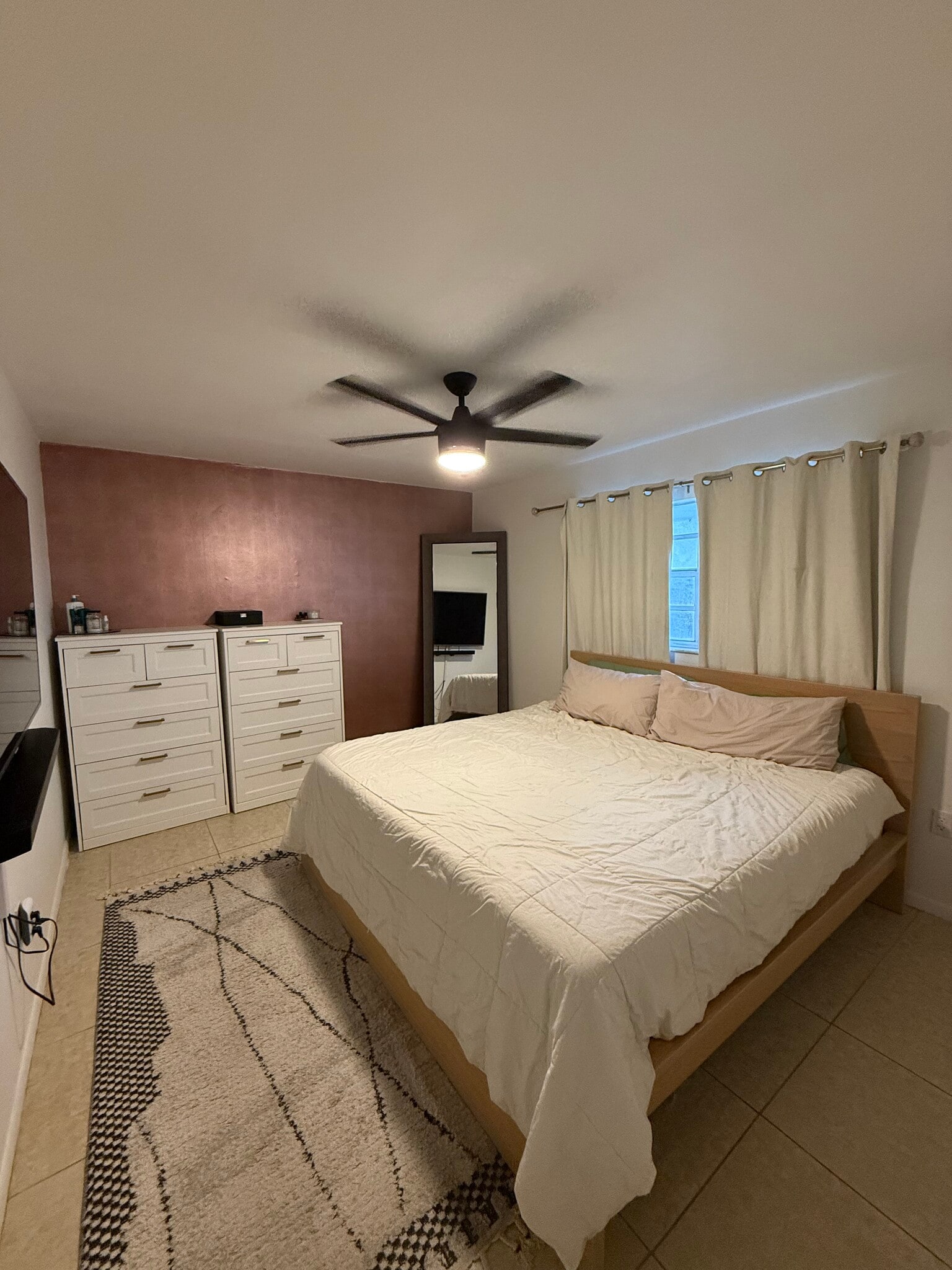 bedroom - 688 Forrest Dr