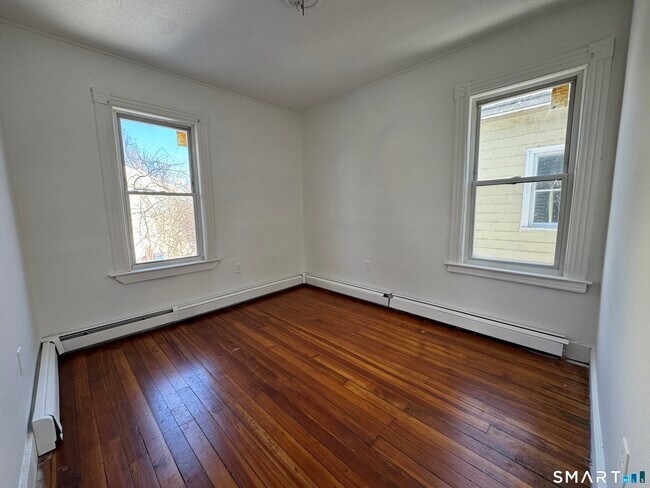 Building Photo - 46-48-48 Pliny St