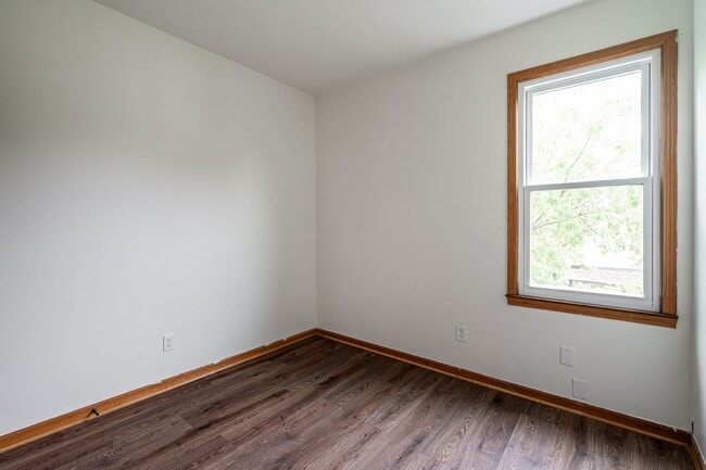 Building Photo - Classic Charm with Modern Updates - Upper ...