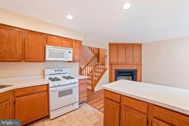 Building Photo - 6138 Joust Ln