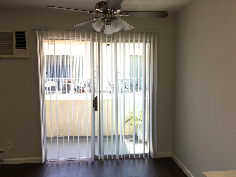Balcony - 14718 W Magnolia Blvd