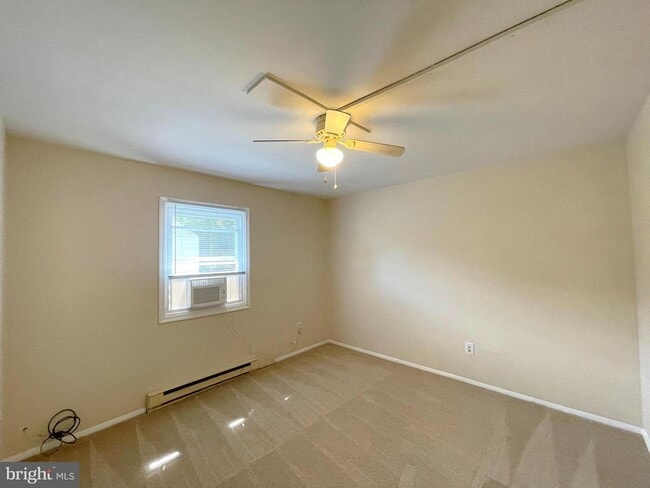Building Photo - 21339 Brighton Ave