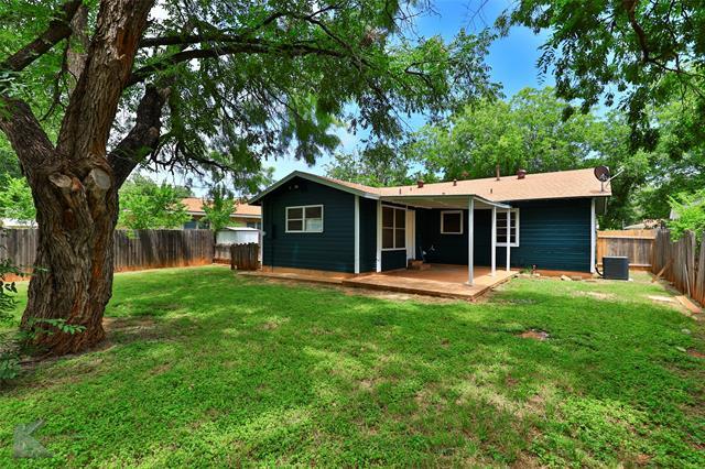 Building Photo - 726 Woodlawn Dr