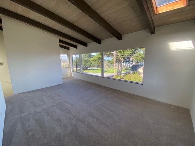 Building Photo - 1051 Shell Ave