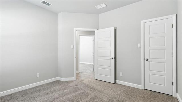 Building Photo - 302 Lelo Ln
