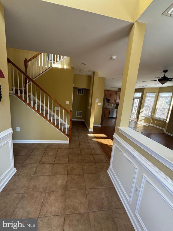 Building Photo - 400 Kintyre Ln