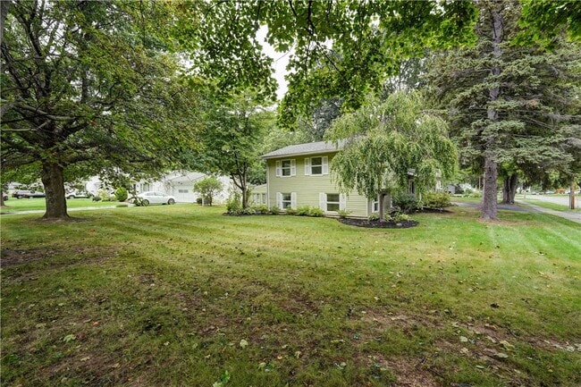 Building Photo - 232 Meadowbriar Rd
