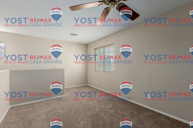 Building Photo - Beautiful and Spacious 4 bedroom- $500 off...