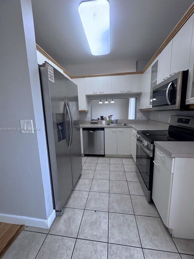 Building Photo - 1435 NW 154th Ln