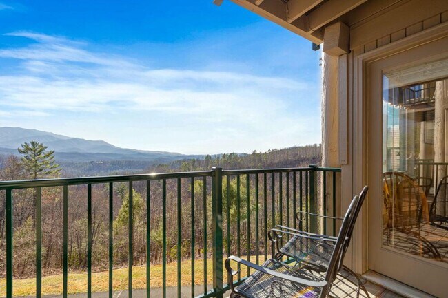 Building Photo - 3710 Weber Rd