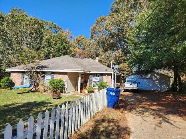 Building Photo - 160 Laurel Hill Dr