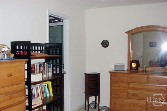 Building Photo - 775 Canyon Oak Loop