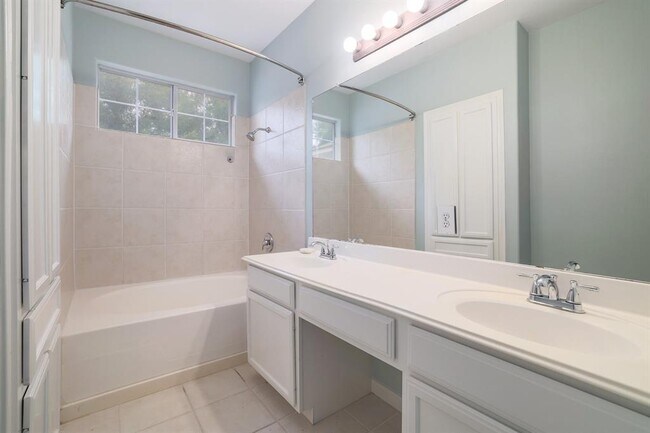 Building Photo - 4620 W William Cannon Dr