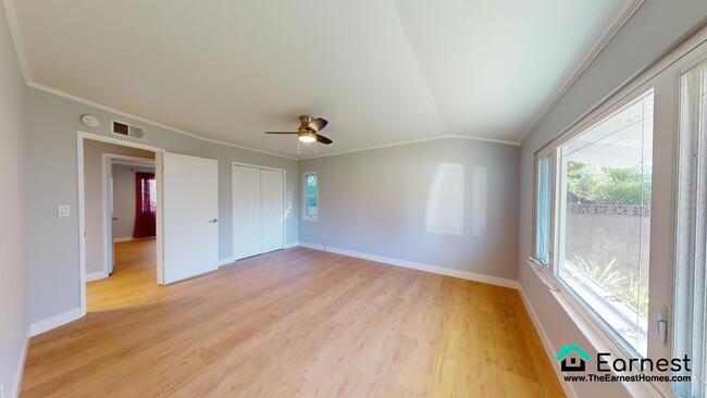 Building Photo - 3 + 2 Updated and Spacious Home in the Hea...