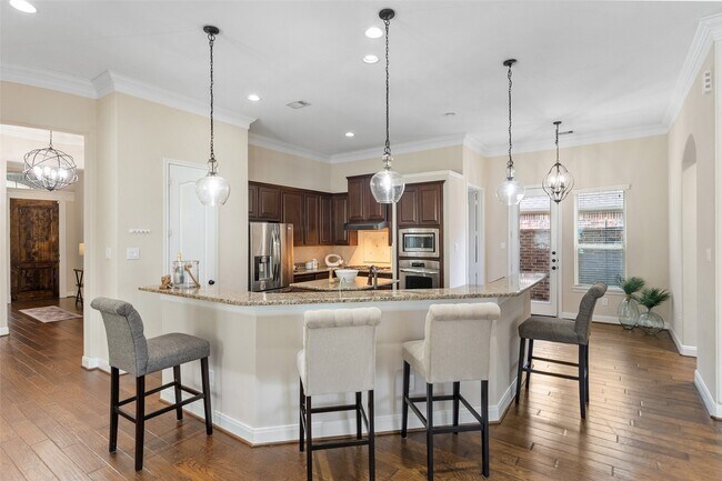 Building Photo - 34 Danby Place