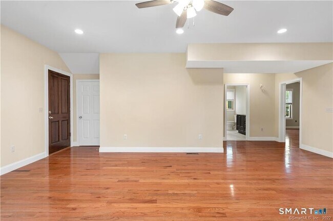 Building Photo - 109 Olive St