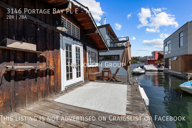 Building Photo - One of a kind 2 bed/1.75 bath houseboat ov...