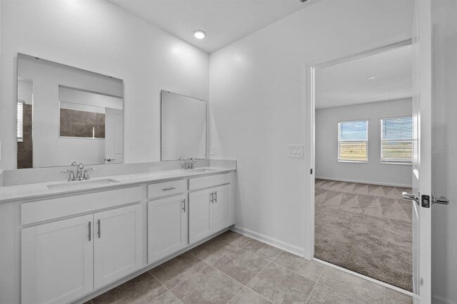 Building Photo - 2611 Runners Cir