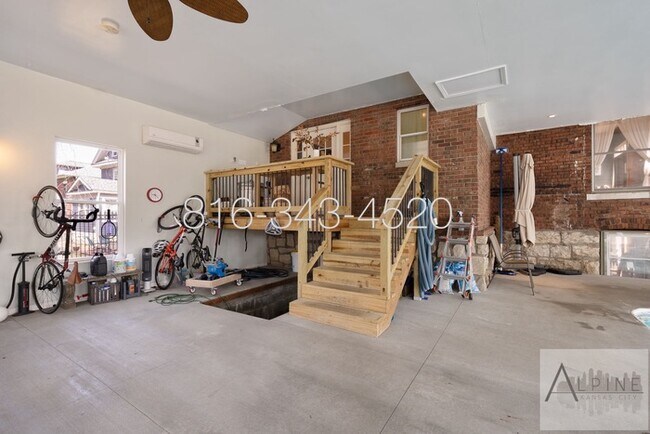 Building Photo - Indoor Pool! FULLY Furnished Short or Mid Term Rental