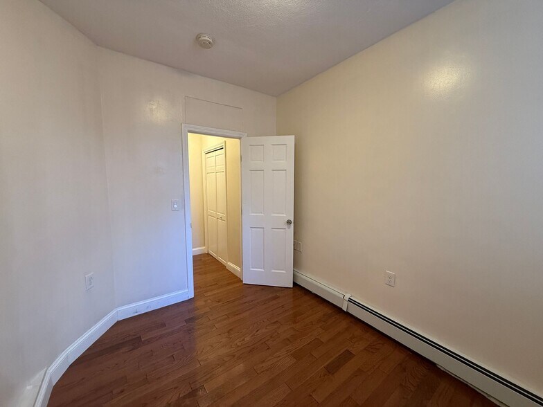 Building Photo - 349 Sumner St