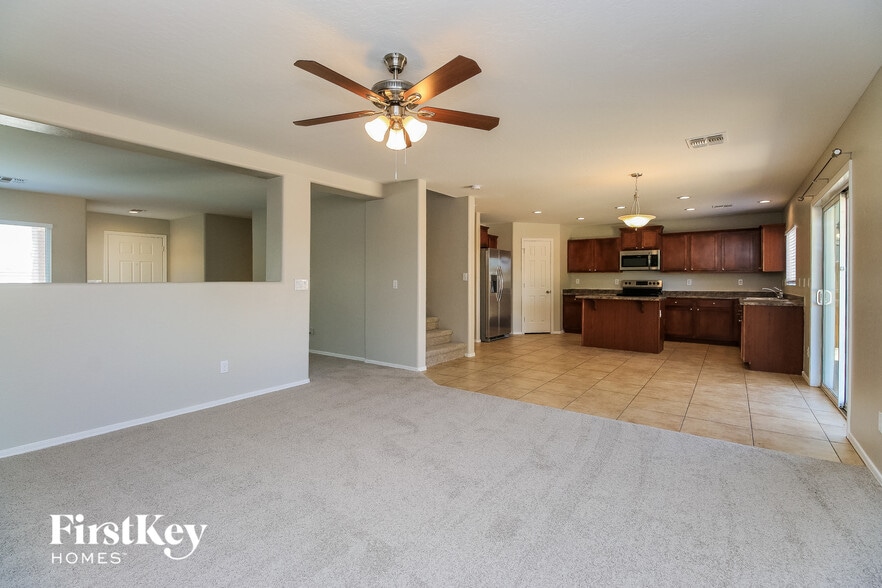 Building Photo - 28183 N Superior Rd