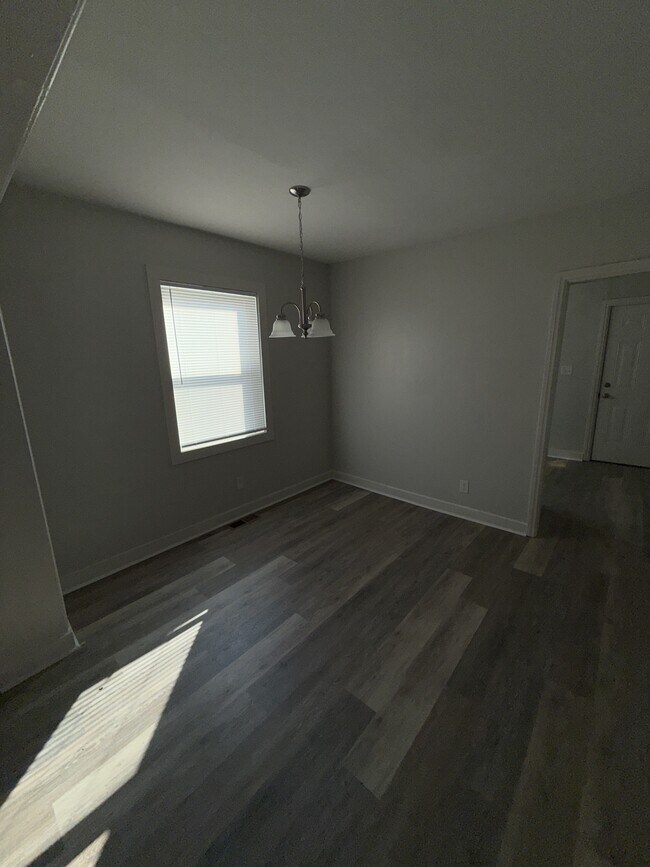 Building Photo - 7400 Rome Ave