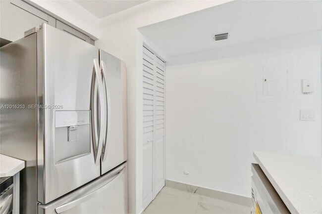 Building Photo - 8275 SW 152nd Ave