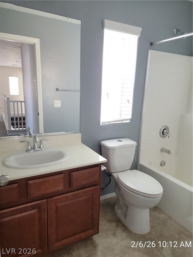 Building Photo - 10449 Yew Blossom Ave