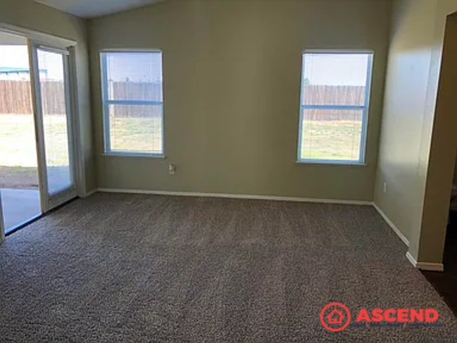Building Photo - Fantastic Home Located In Rosedale!
