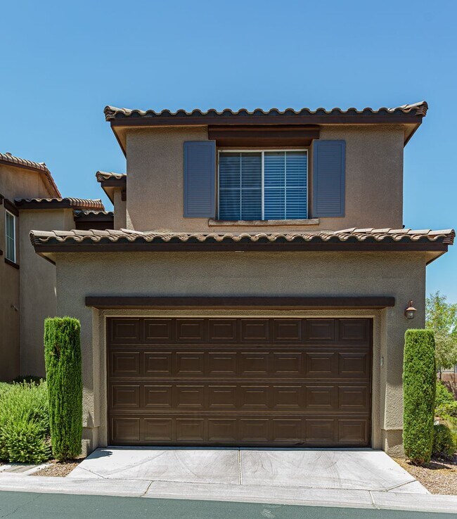 Building Photo - Townhome near Downtown Summerlin