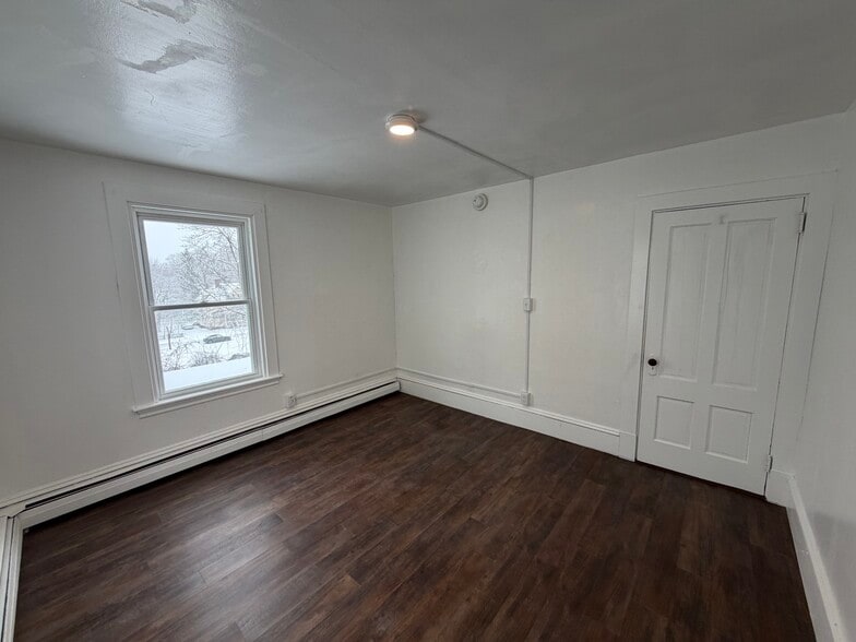 Building Photo - 66 3rd St
