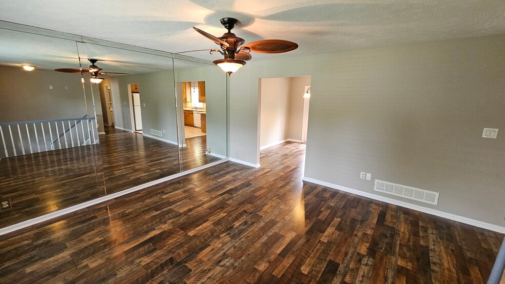 Living Room - 9323 Willowwood Way