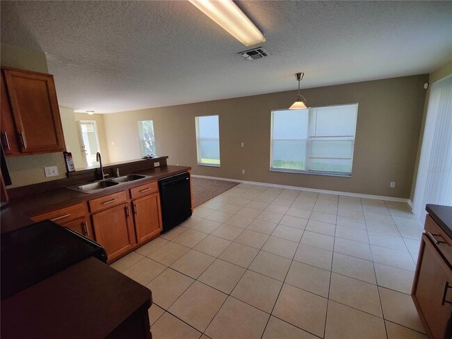 Building Photo - 544 Windrose Dr