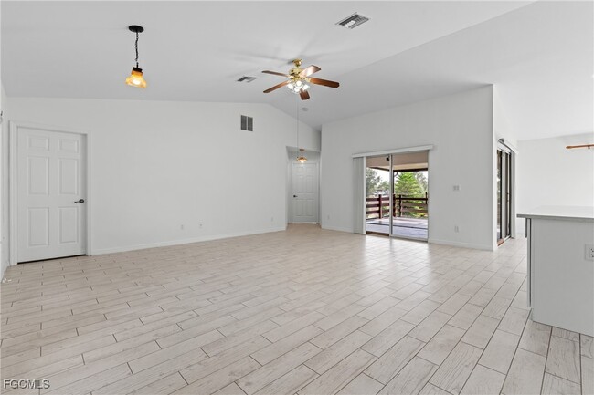 Building Photo - 2613 39th St SW