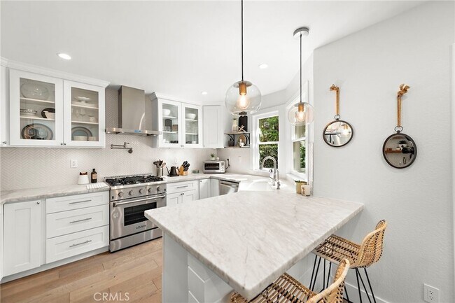 Building Photo - 12628 Newport Ave