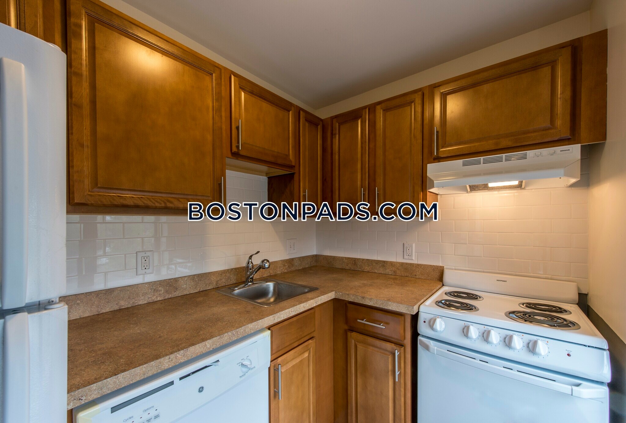 Building Photo - 1088 Boylston St