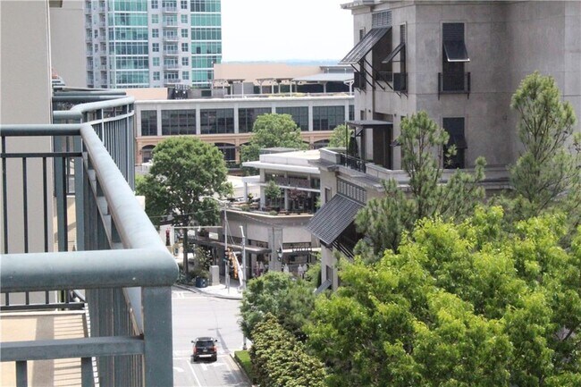 Building Photo - 3040 Peachtree Rd NW
