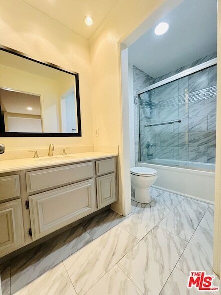 Building Photo - 5241 W Goldenwood Dr